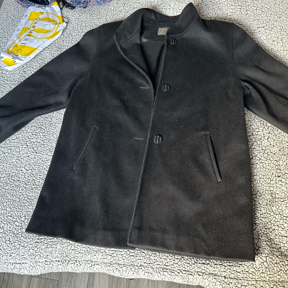 Women’s black coat